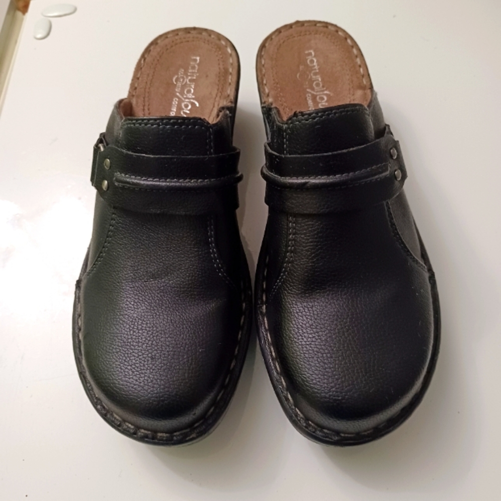 NaturalSoul Womens Mules Sz 7